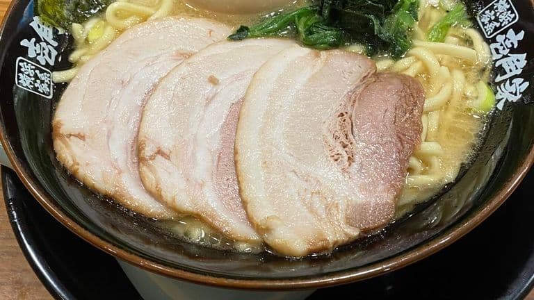 埼大ラーメン日記.vol1「横浜家系ラーメン壱角屋　埼大通り店」